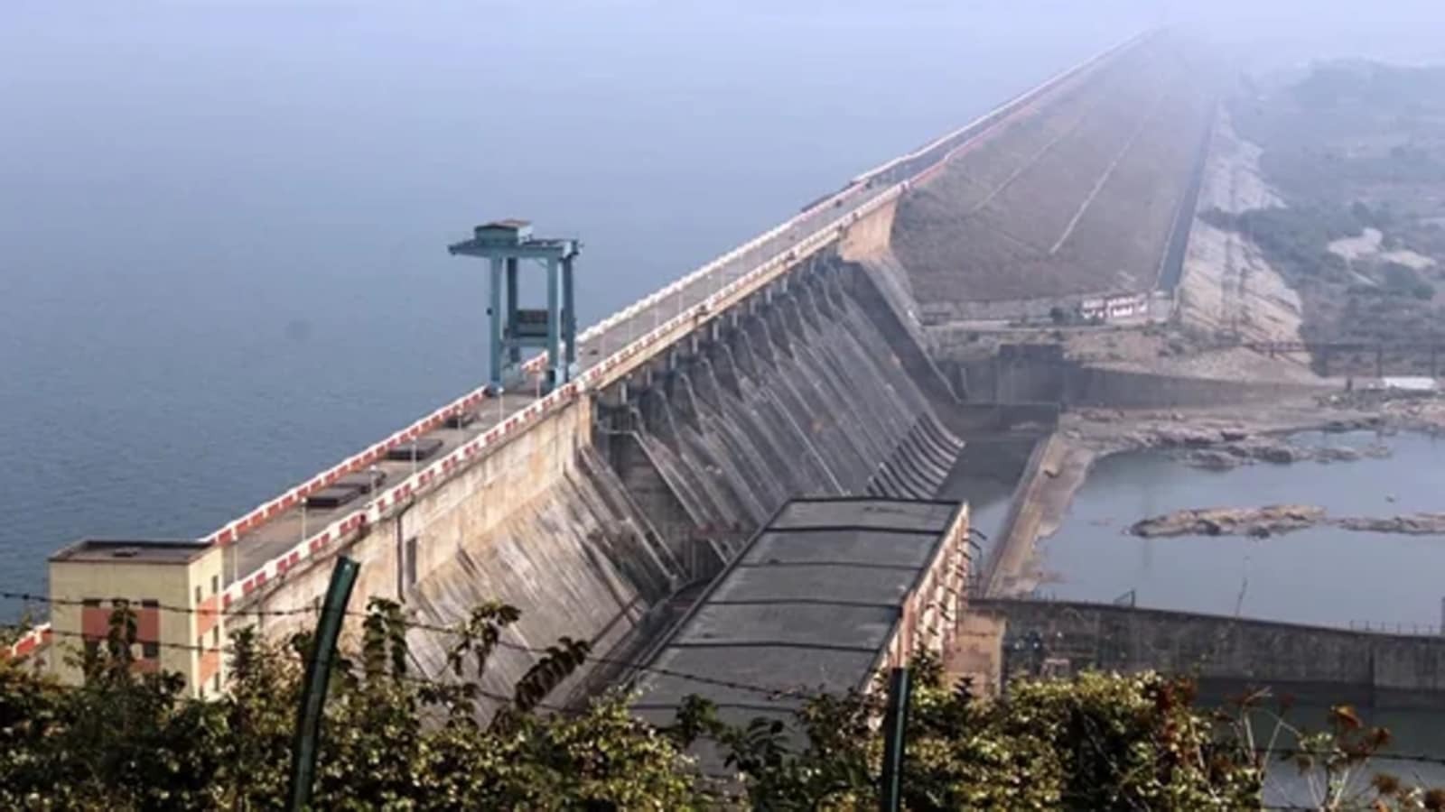 Mahanadi Barrage